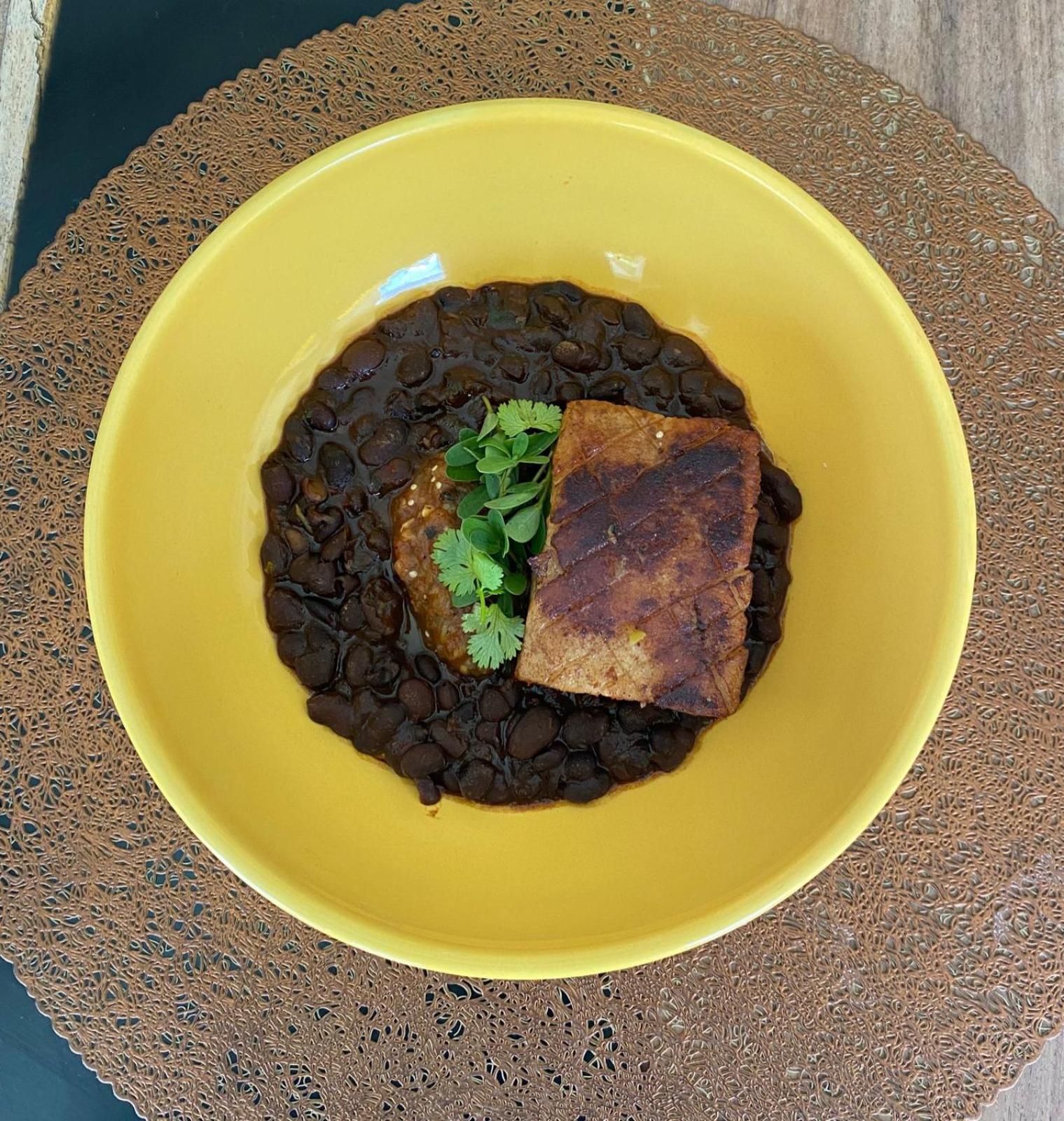 Hotel Makaaba Eco-Boutique Bacalar Kültér fotó Black bean soup with tofu